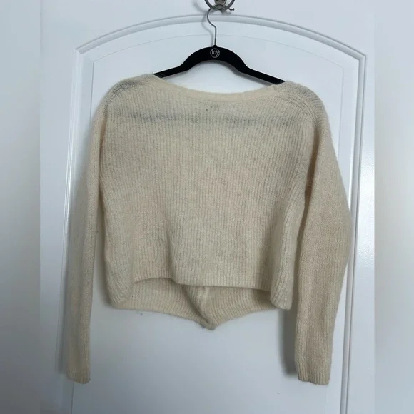 Aritzia Wilfred Mohair Alpaca Blend Cozy Cream Women's Sweater size small - Picture 8 of 11